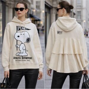 ZARA Snoopy Peanuts Sweatshirt